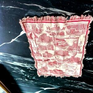 Vtg Riddle Cockrell Beige & Red Wilmington Ohio Clinton County Throw 64x46” NWT